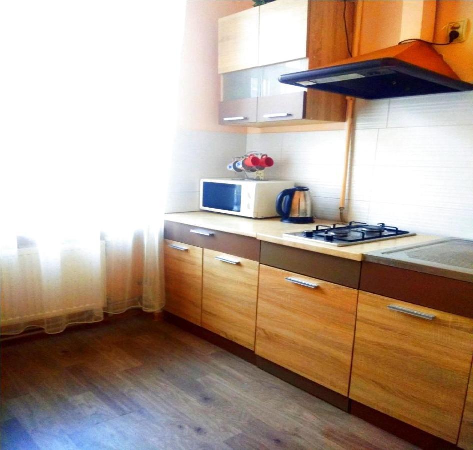 в центрі львова - личаківська, військовий госпіталь Apartment *